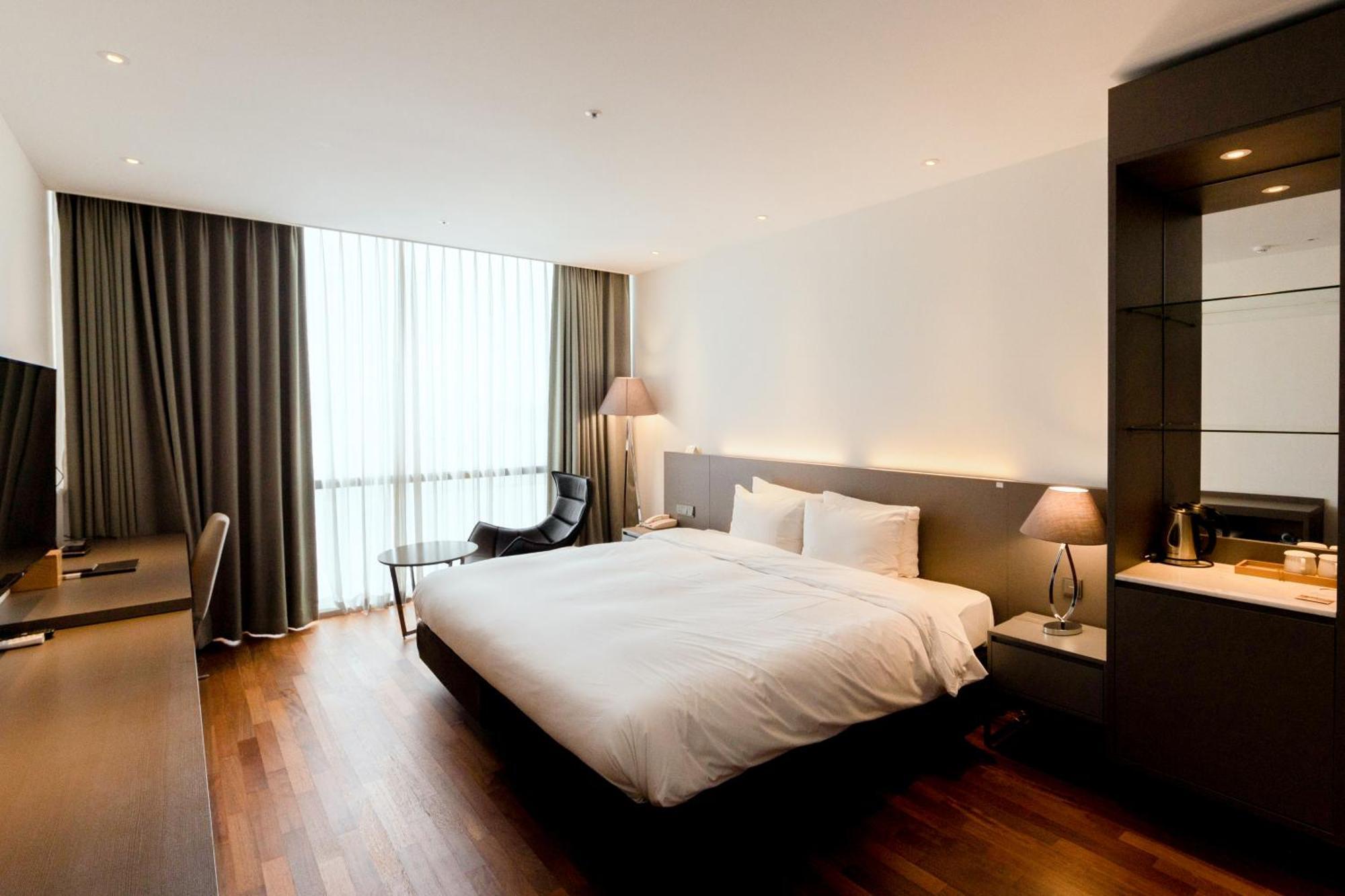 Sky View Hotel Changwon Ngoại thất bức ảnh