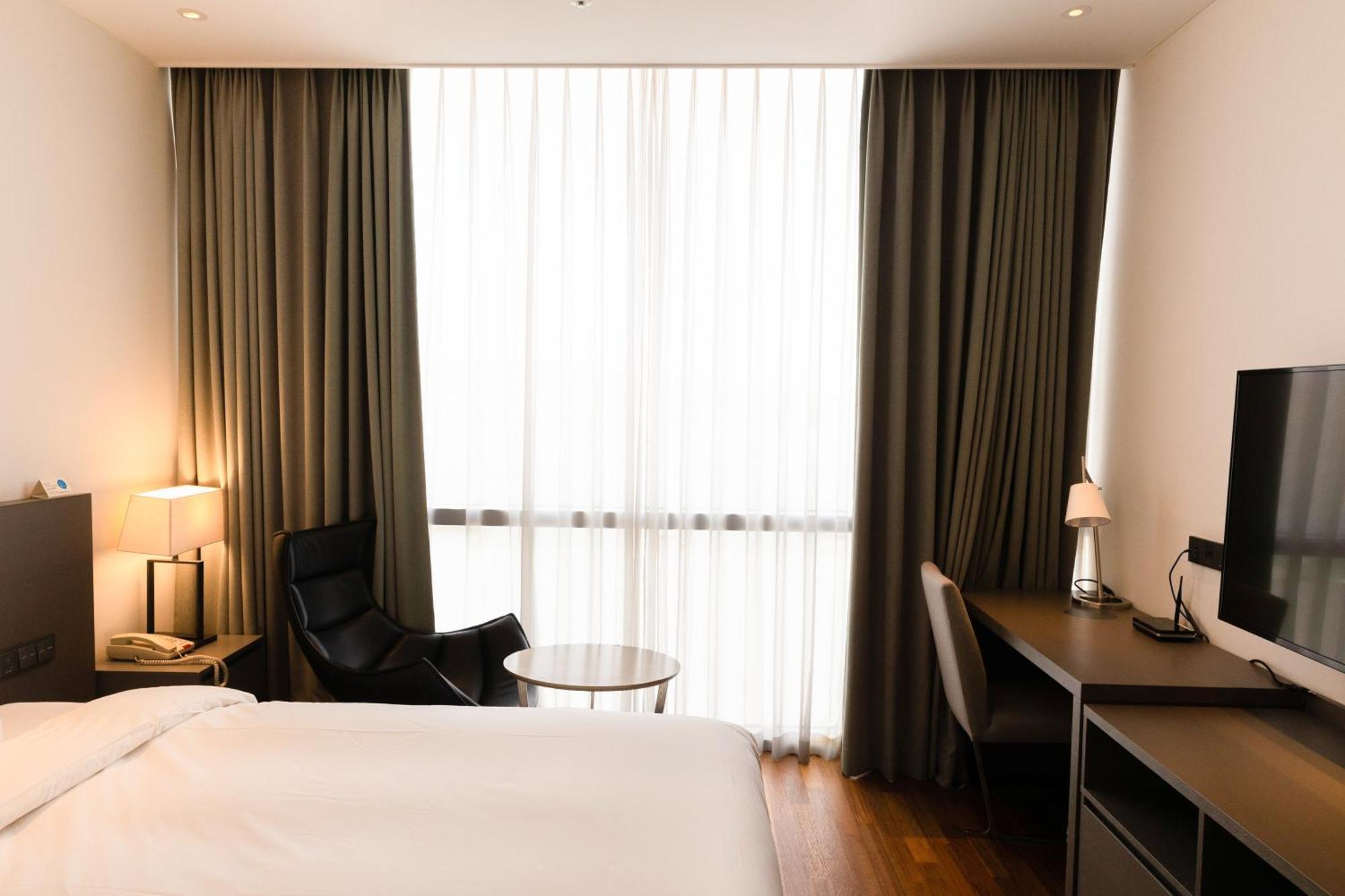 Sky View Hotel Changwon Ngoại thất bức ảnh