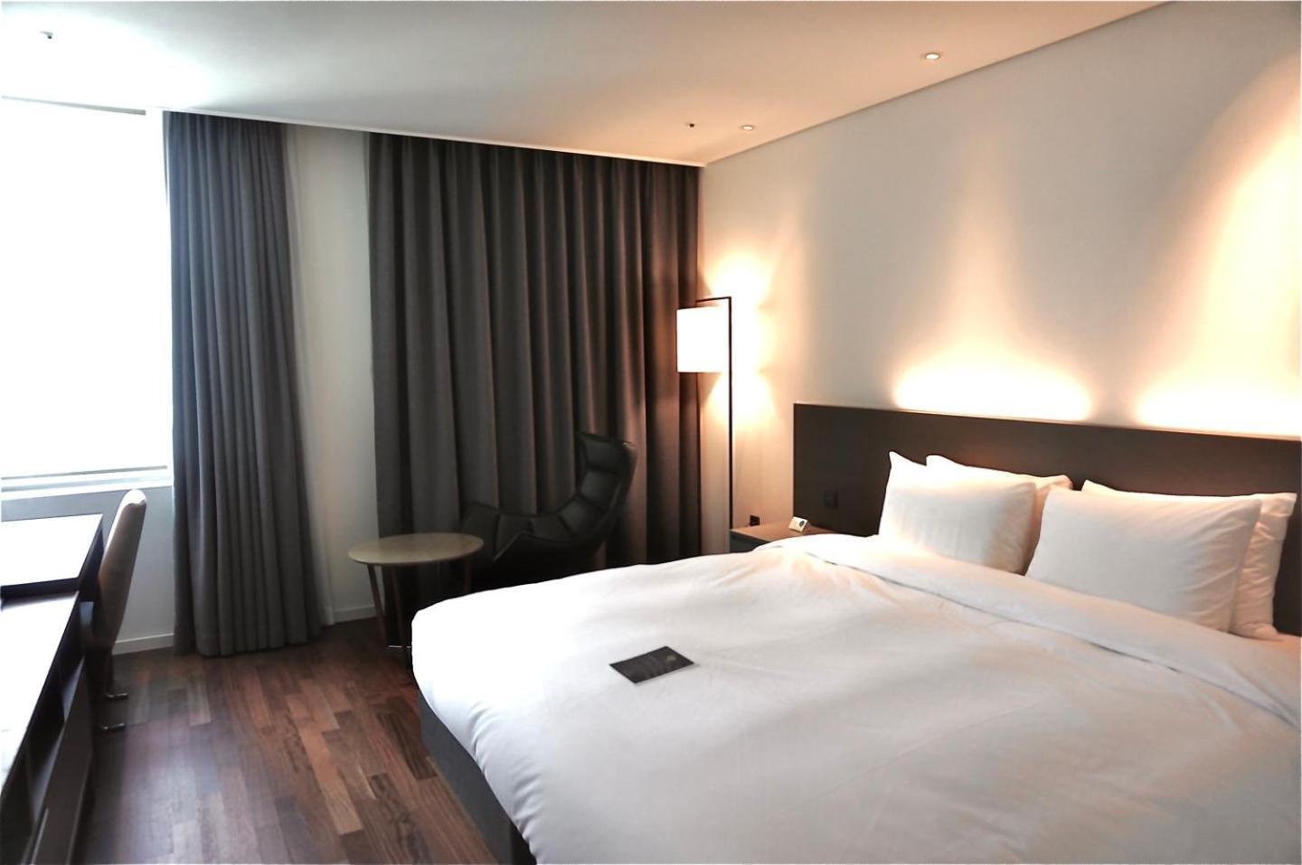 Sky View Hotel Changwon Ngoại thất bức ảnh